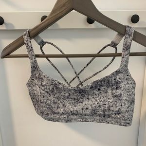 Lululemon sports bra